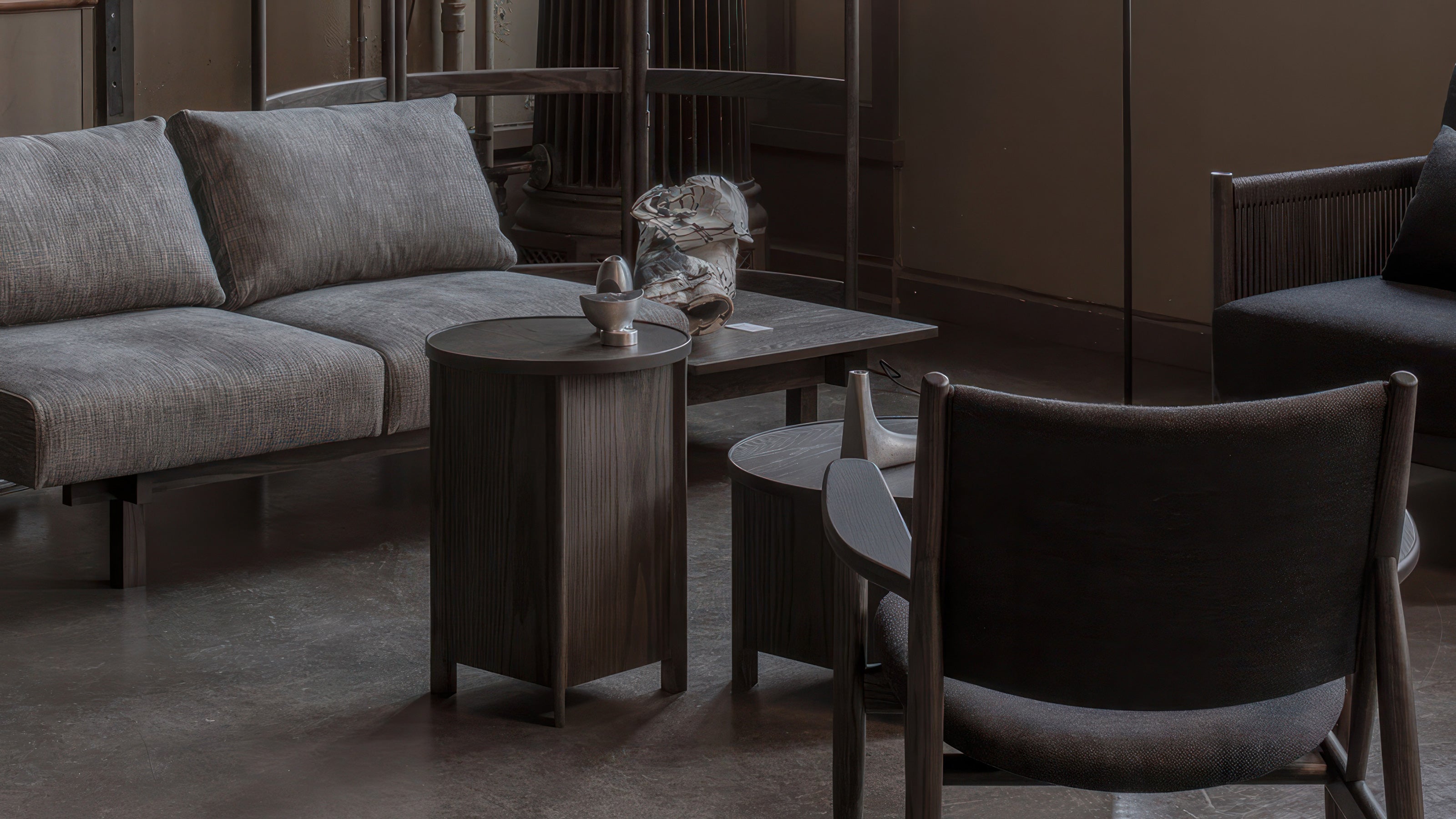 How to Choose a Luxury Coffee Table: A Comprehensive Guide