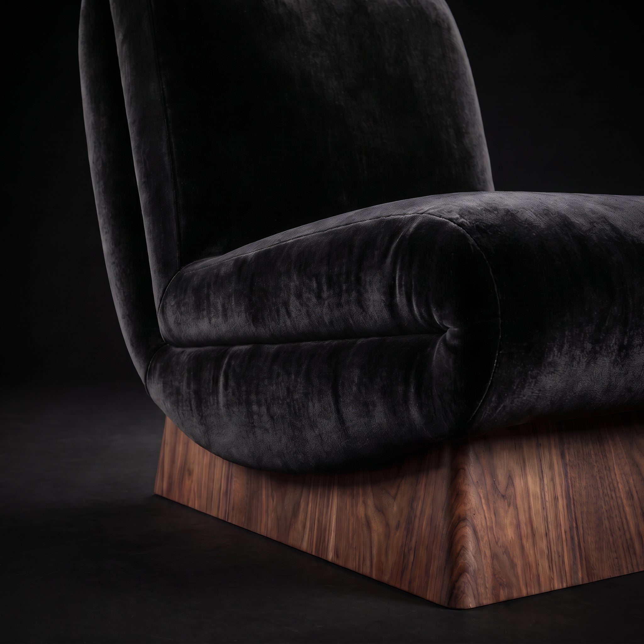Arco Armchair