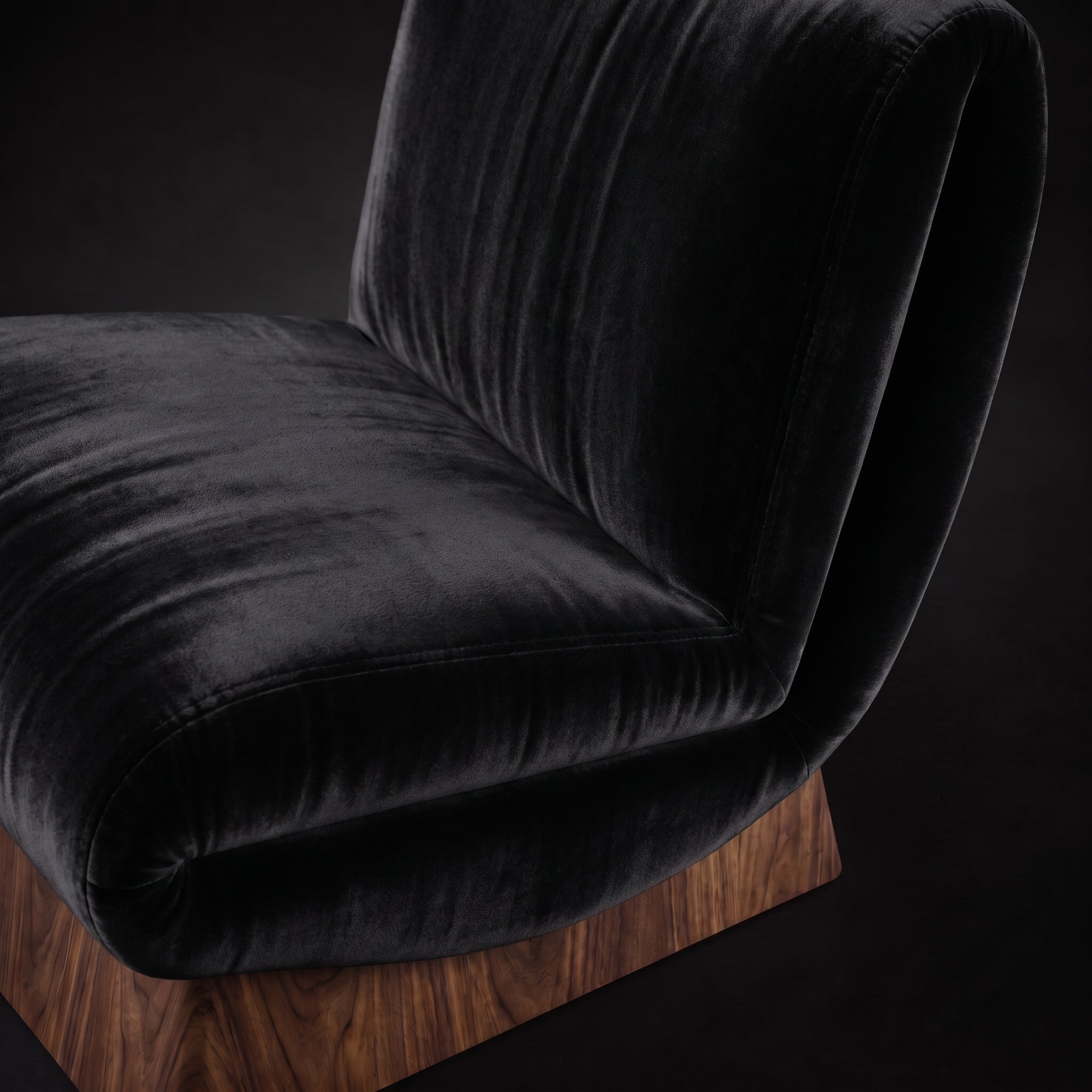 Arco Armchair