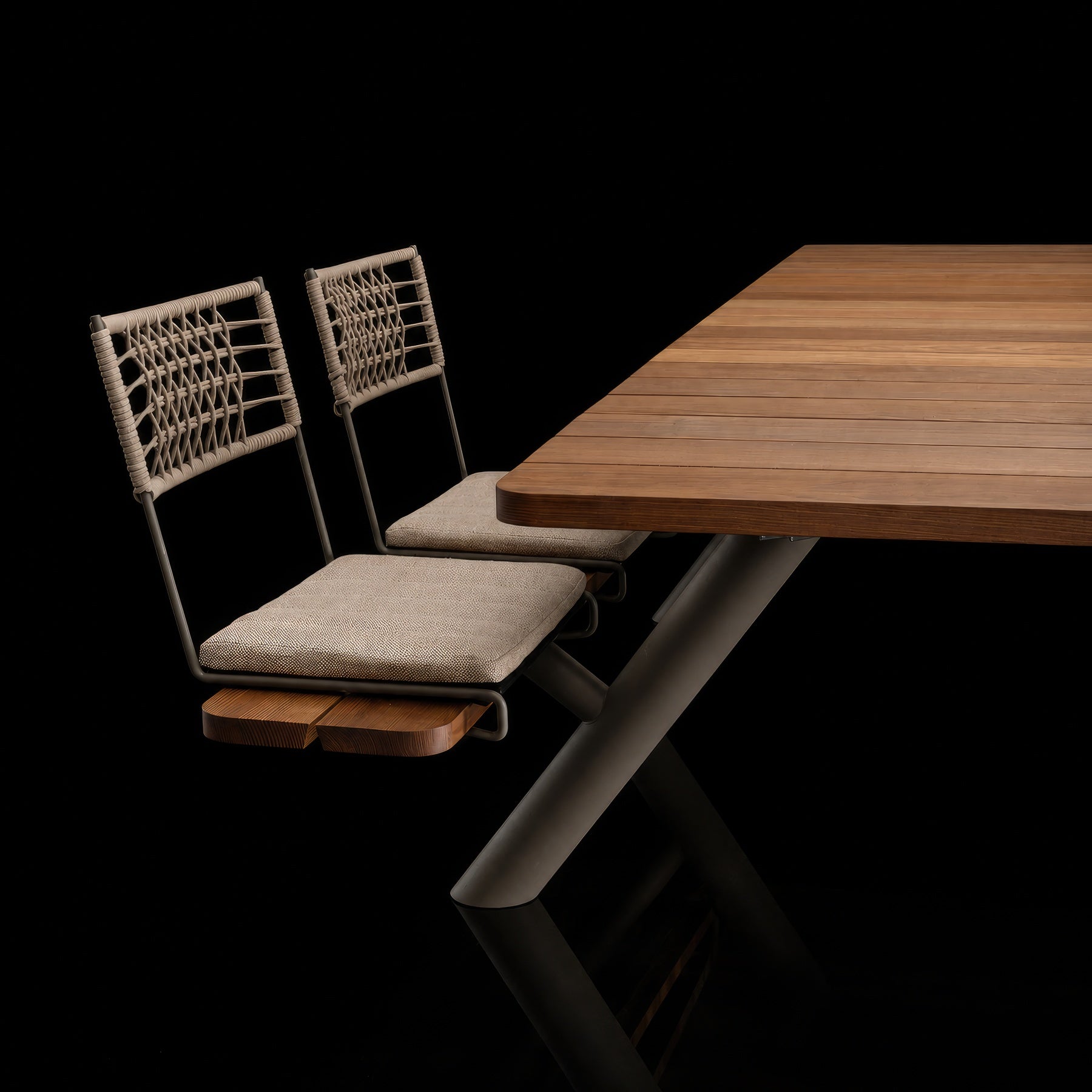 Parker Outdoor Dining System