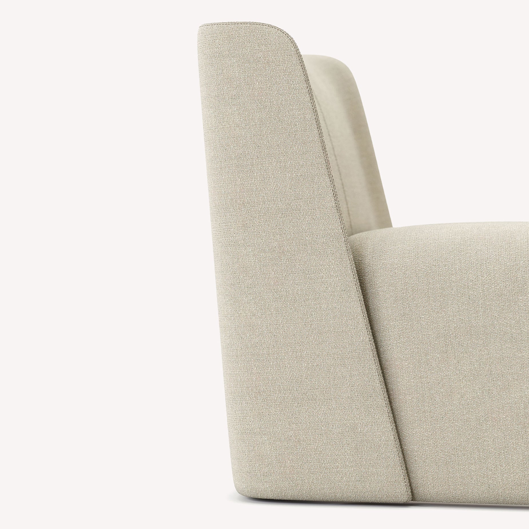 Lema Lounge Chair