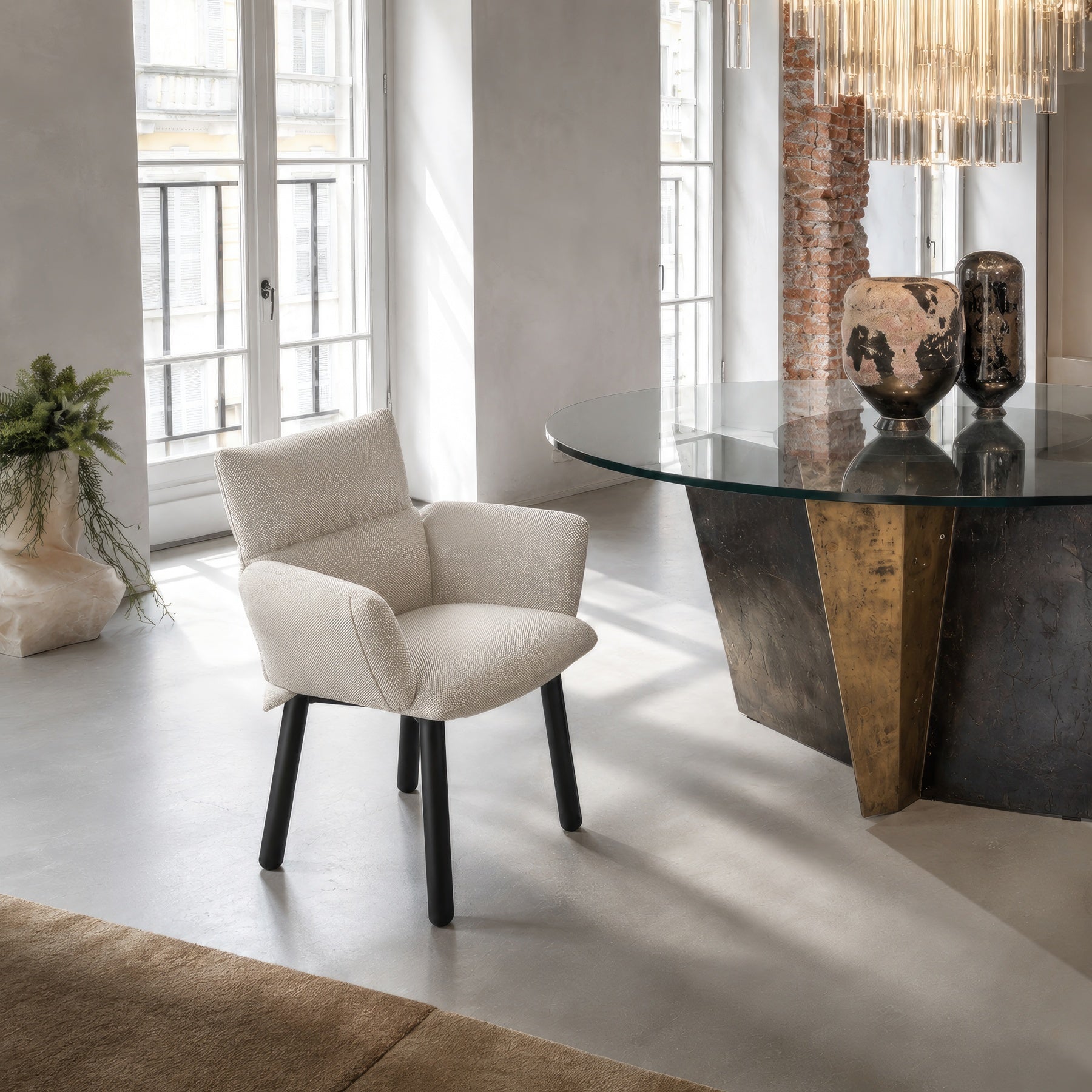 Donna Chair