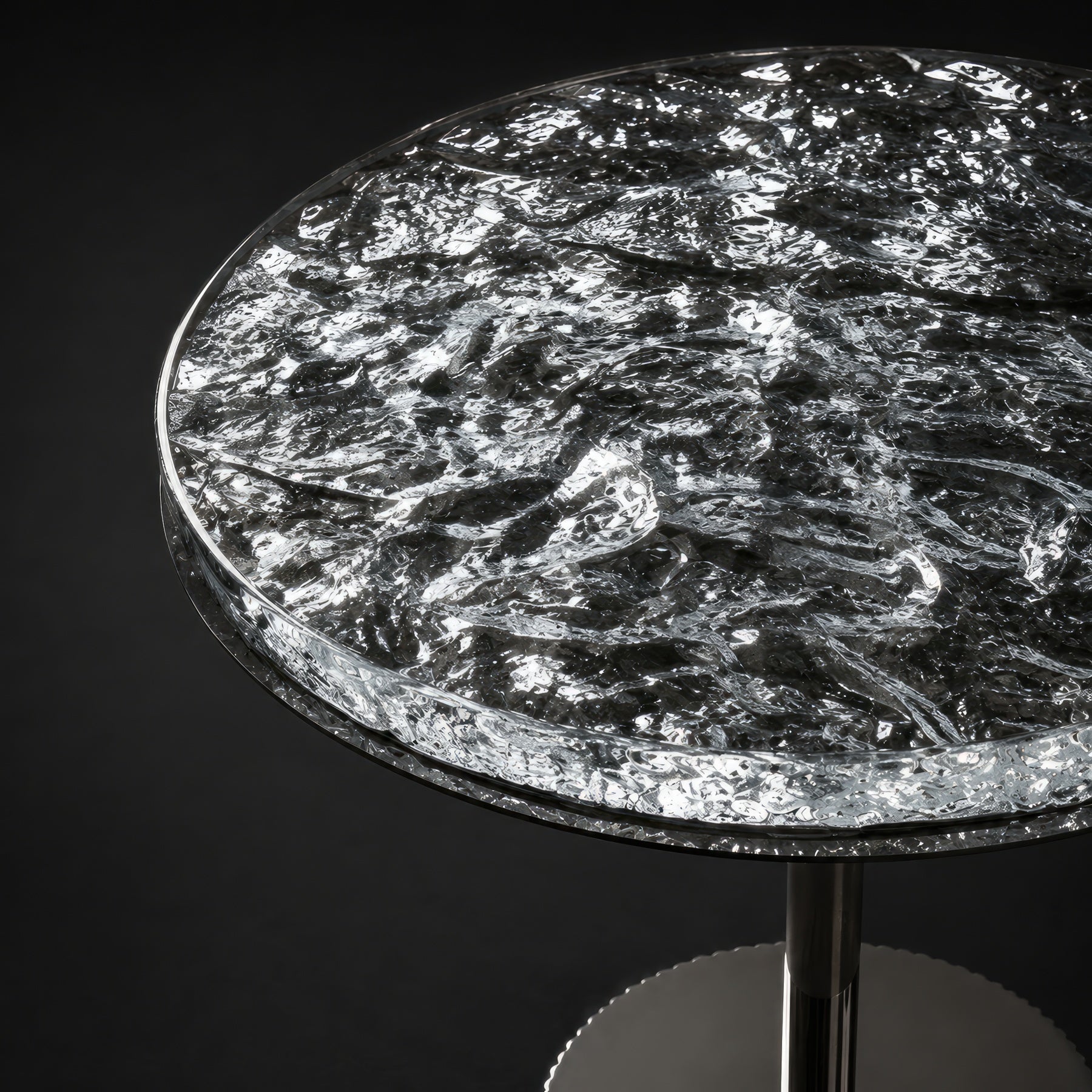 Iro Side Table
