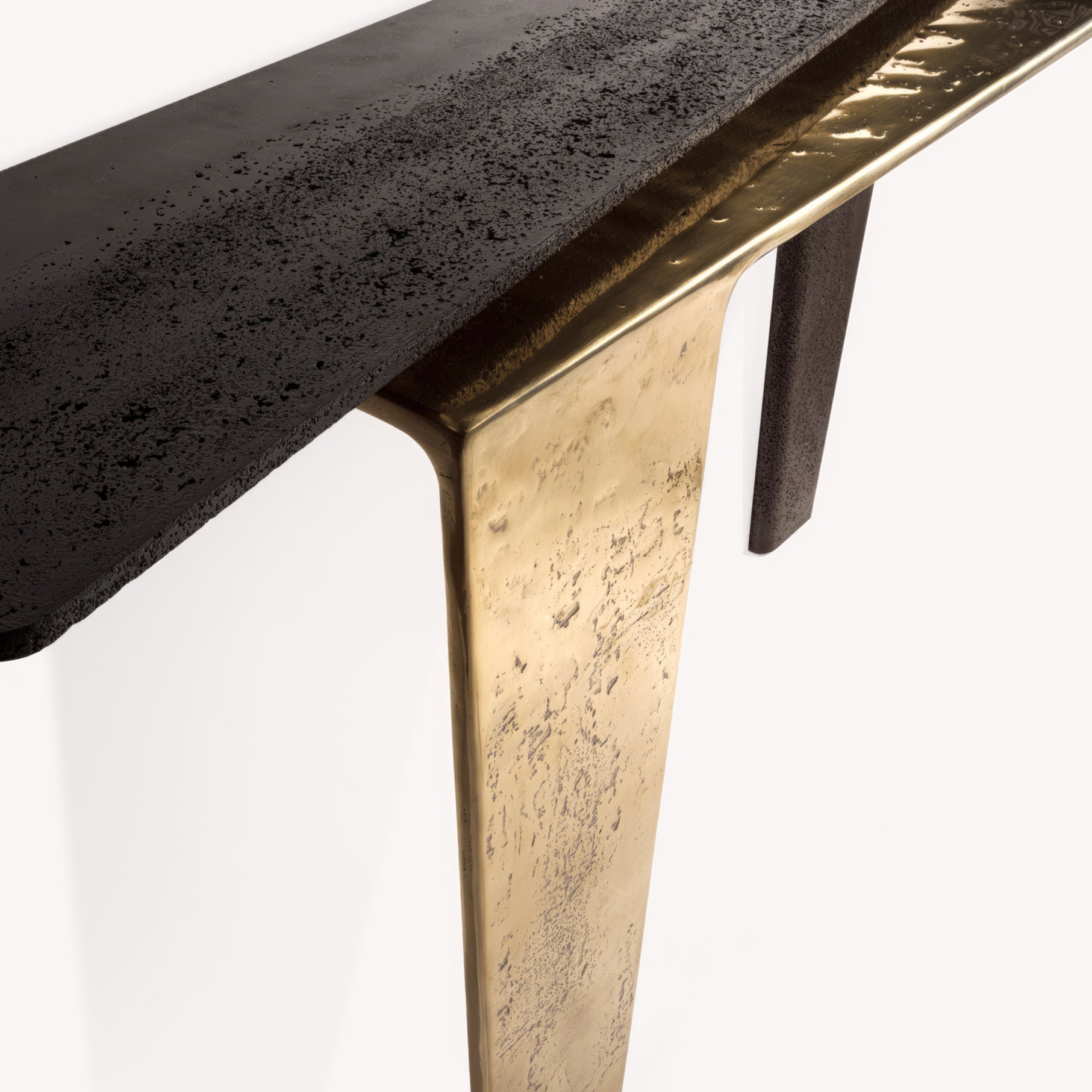 Neo Console | Luxury Furniture | Design By Ten2 Studio 